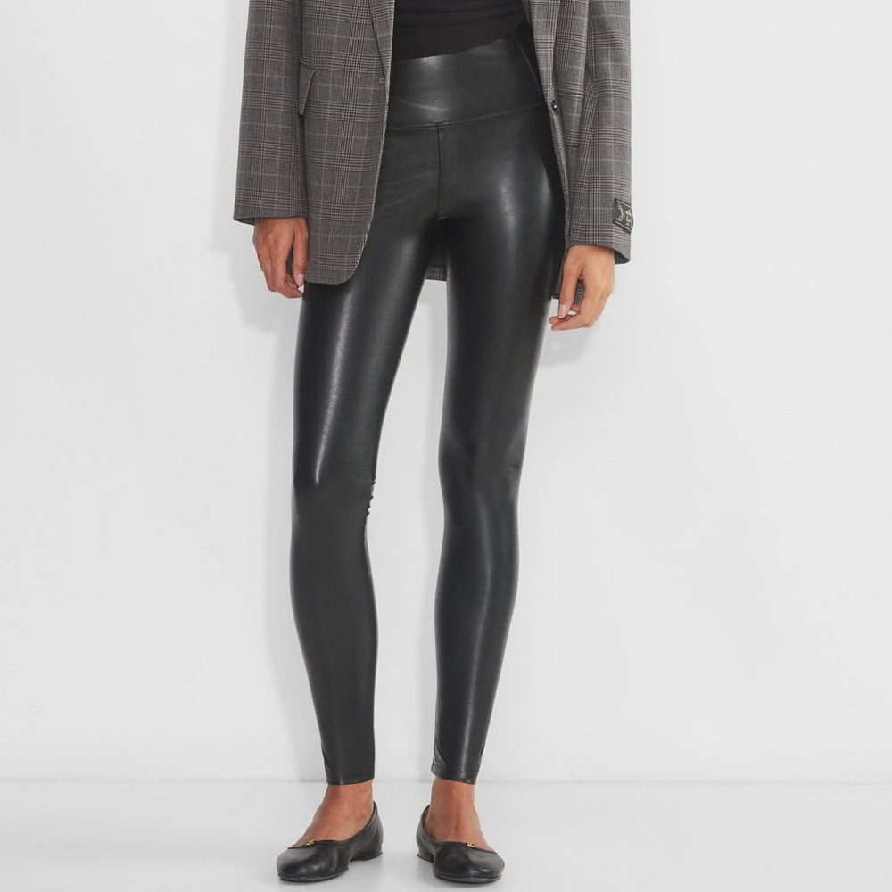 Aritzia Wilfred Free Daria Leggings
